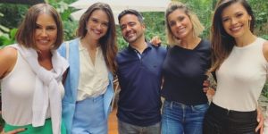 O autor Daniel Ortiz com as protagonistas de Salve-se Quem Puder (Foto: Reprodução/Instagram)