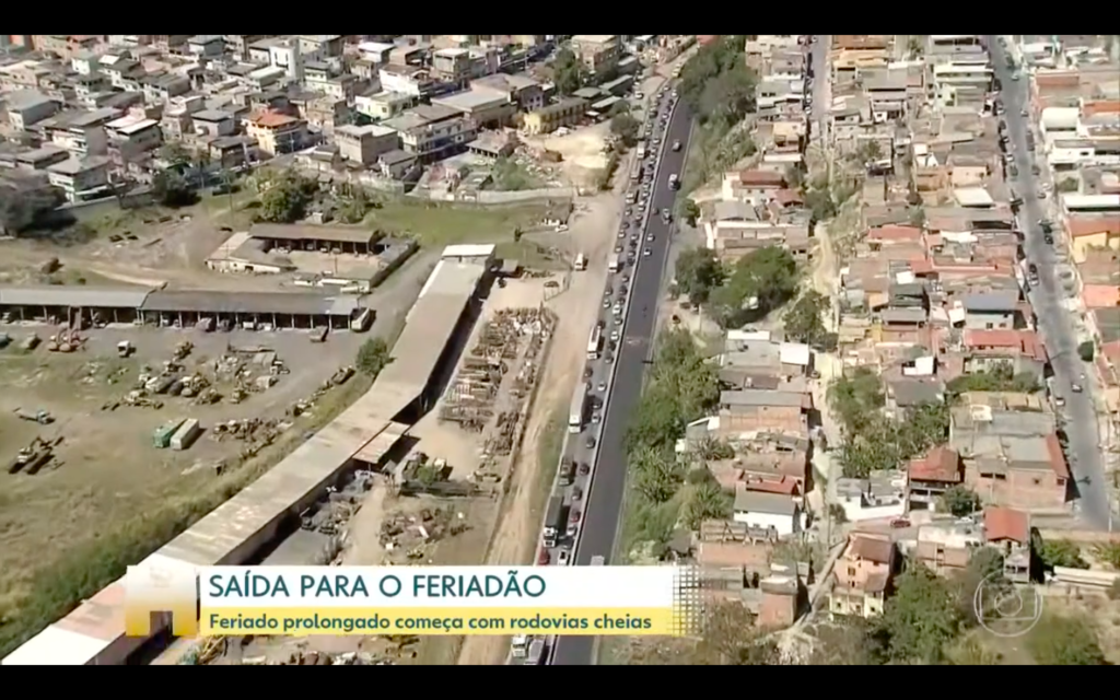 Estradas cheias no feriado (Foto: Reprodução/ Globoplay)