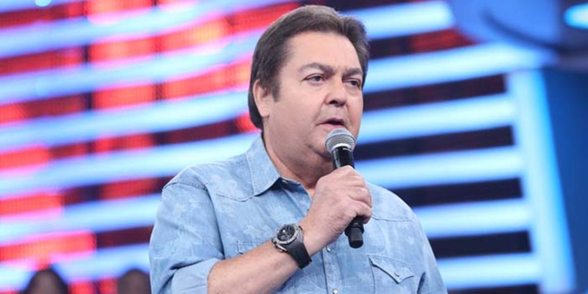 Faustão anuncia participantes do Dança dos Famosos 2020 (Foto: Reprodução)