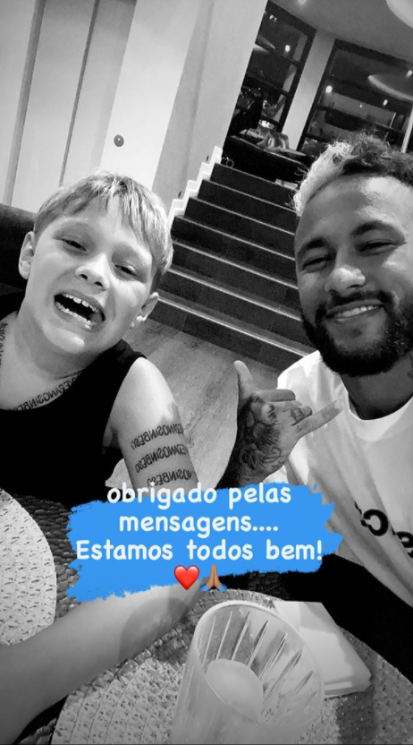 Neymar posta foto ao lado do filho (Foto: Reprodução)