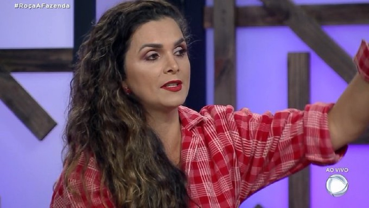 Luiza Ambiel no reality show A Fazenda (Foto: Reprodução)