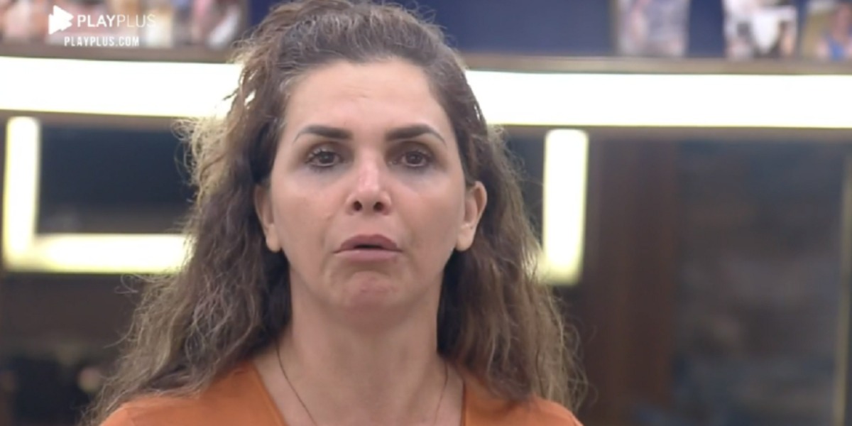 Luiza Ambiel é provocada por Tays e Lidi em A Fazenda 12 (Foto: Reprodução)