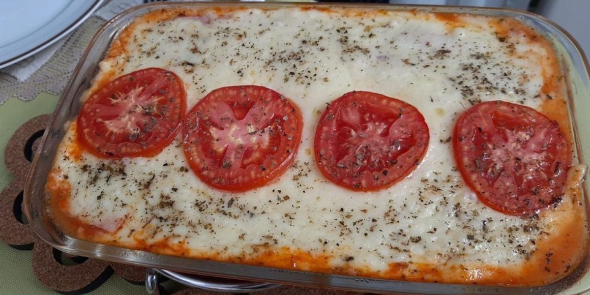 Ana Maria Braga prepara bife pizza no Mais Você de hoje (Foto: Reprodução)