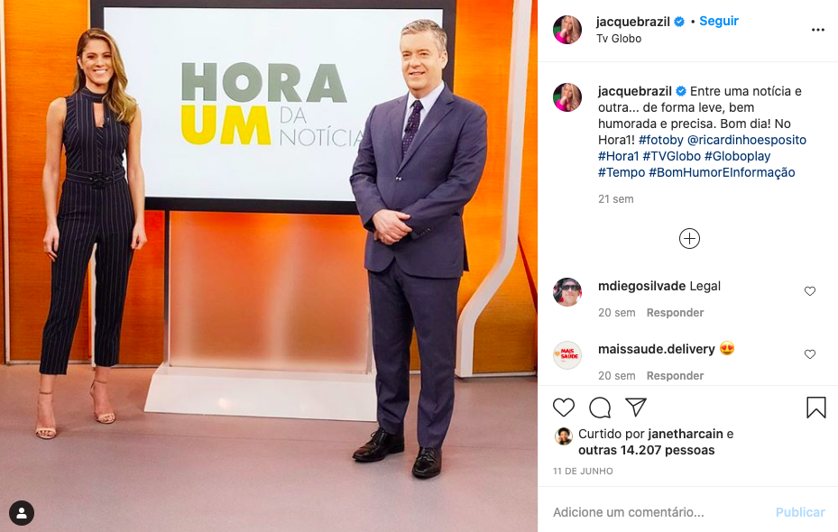 Jacqueline Brazil passa mico em programa ao vivo (Reprodução: Instagram) 