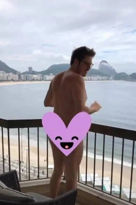 Fábio Porchat apareceu sem roupa em vídeo na sacada de hotel (Foto: Reprodução)