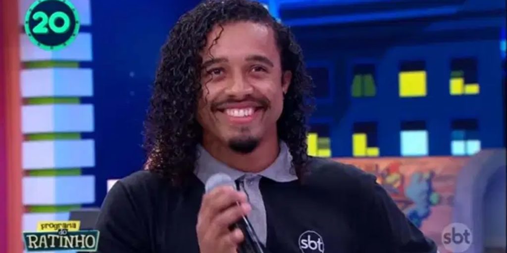 Ratinho exibiu em seu programa a Maju do SBT (Foto: Reprodução / SBT)