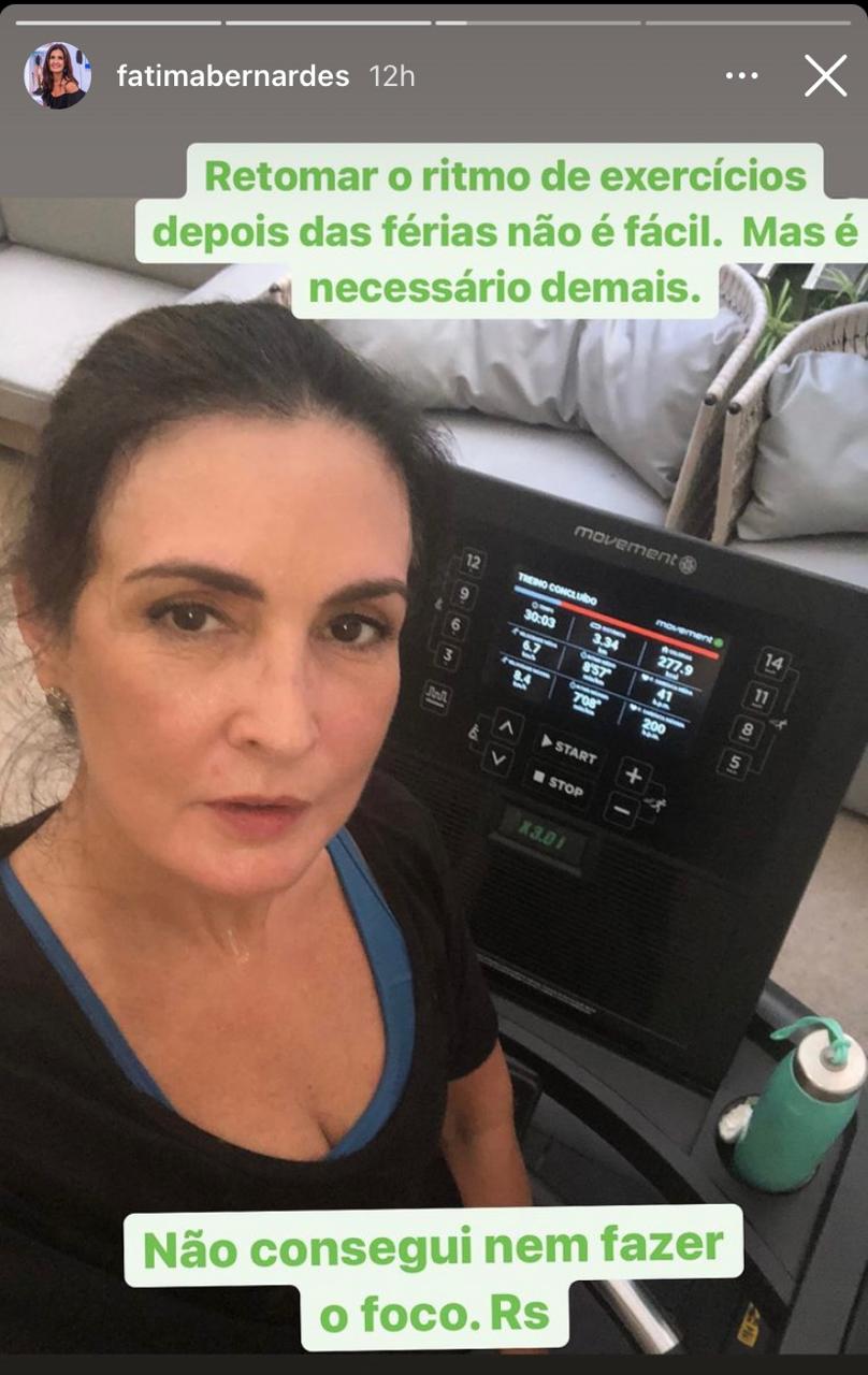 Apresentadora tira tempo para malhar (Reprodução: Instagram) 