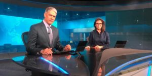 William Bonner e Renata Vasconcellos na bancada do Jornal Nacional (Foto: Divulgação / TV Globo)