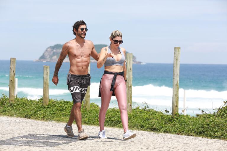 Passeio romantico na praia