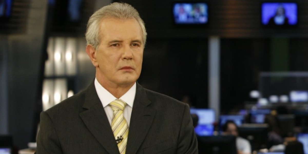 Celso Freitas é âncora do "Jornal da Record" (Foto: Divulgação)