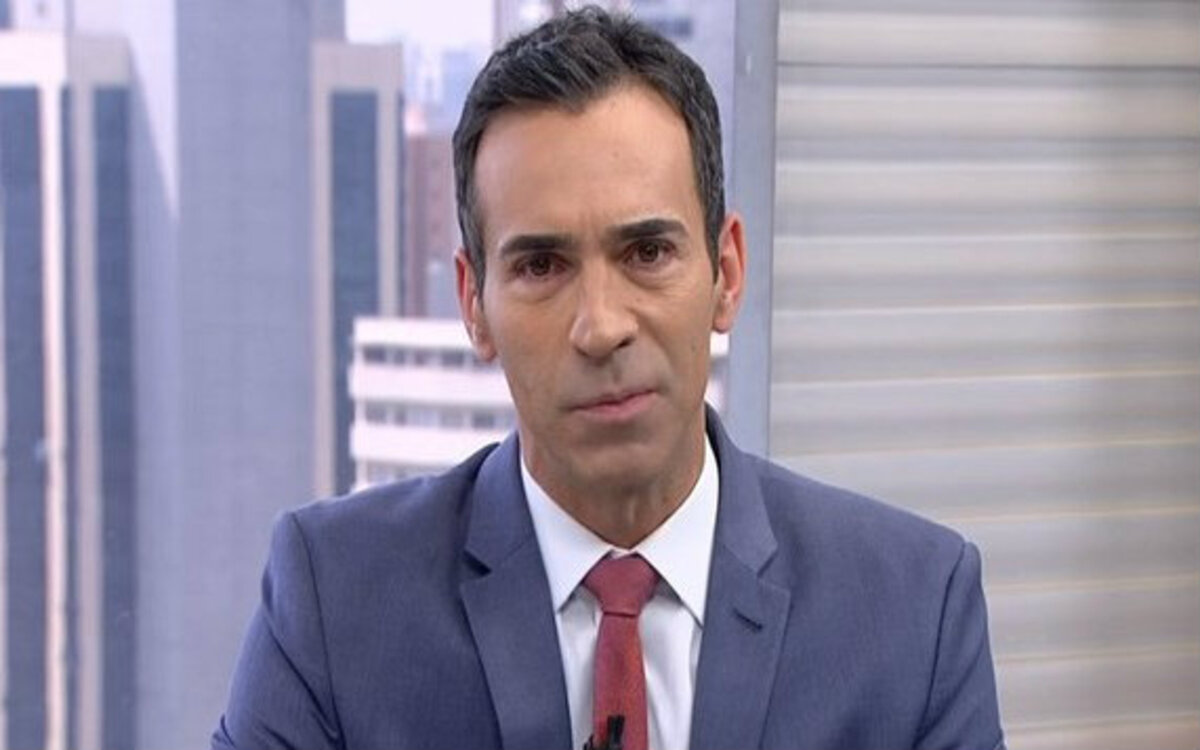 Cesar Tralli anunciou que o debate entre Guilherme Boulos (PSOL) e Bruno Covas (PSDB) está cancelado na Globo (Foto: Divulgação)