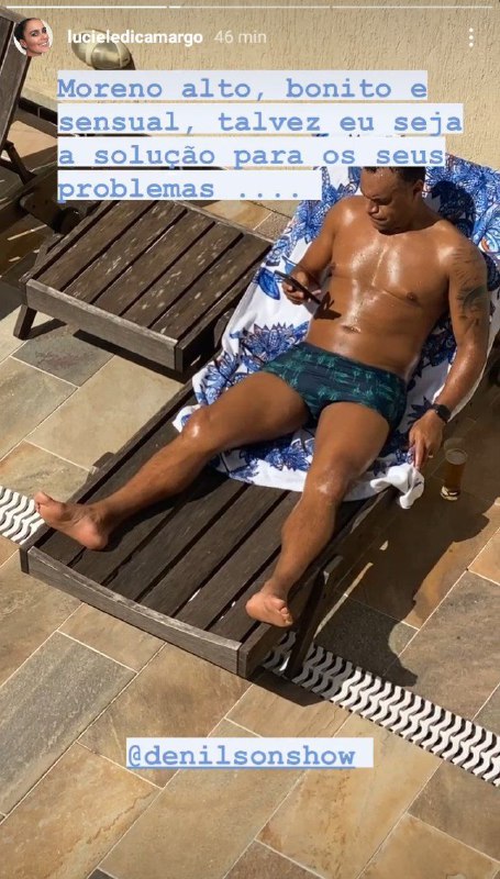 Denílson foi flagrado pela esposa Luciele Di Camargo, tomando banho de Sol (Foto: Reprodução/ Instagram)