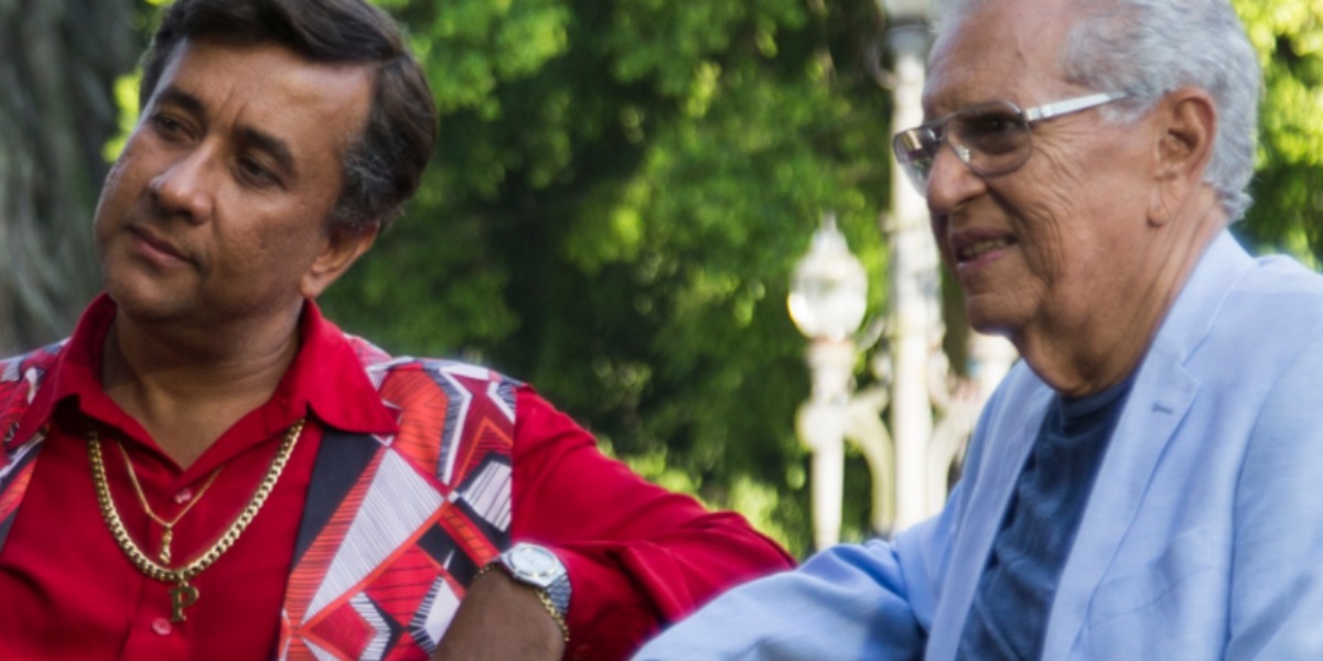 Paulinho Gogó (Maurício Manfrini) e Carlos Alberto de Nóbrega no filme "No Gogó do Paulinho" (Foto: Divulgação/Desirée do Valle)