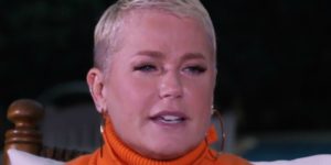 Xuxa encerrou de vez seu contrato com a Record e nem foi chamada para participar do especial no fim de ano (Foto: Reprodução)