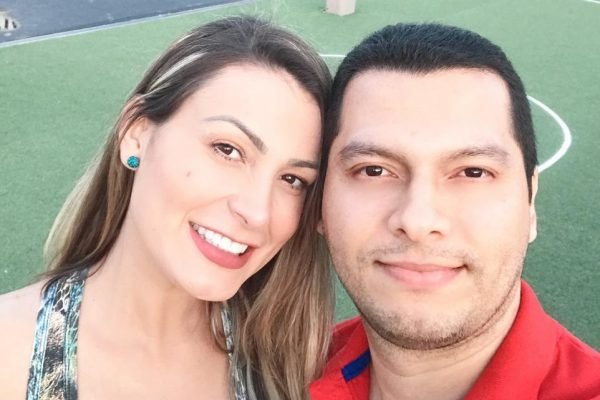 Andressa Urach ao lado de seu noivo (Foto: Reprodução)