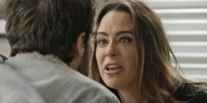 Bruna perde a linha com Giovanni em Haja Coração (Foto: Reprodução/Globo)