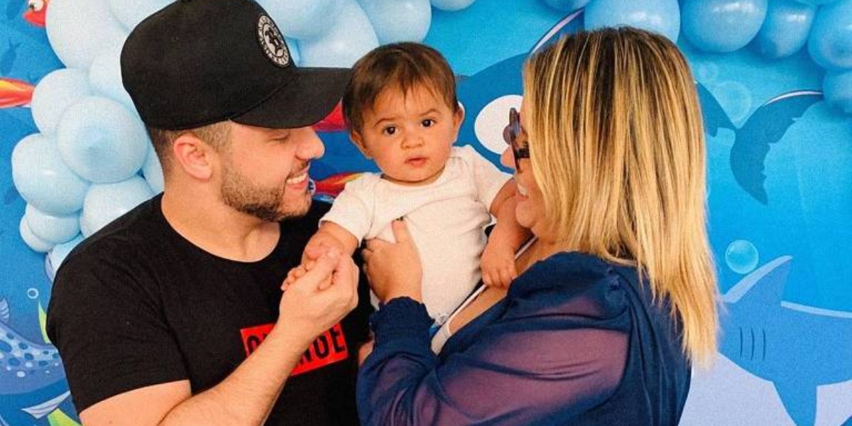 Marília Mendonaça, Murilo Huff e o filho do casal (Foto: Reprodução)