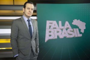 Celso Zucatelli é um dos âncoras do Fala Brasil (Foto: Divulgação/Record)