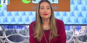 Sonia Abrão durante o A Tarde é Sua (Foto: Reprodução / RedeTV!)