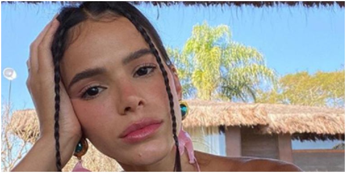 Bruna Marquezine engatou um romance com Enzo Celulari (Foto: Reprodução)