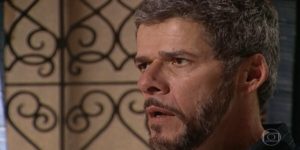 Pedro será pego de surpresa em Laços de Família (Foto: Reprodução/Globo)