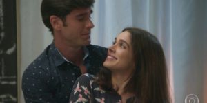 Shirlei encontra o amor verdadeiro com Felipe em Haja Coração (Foto: Reprodução/Globo)