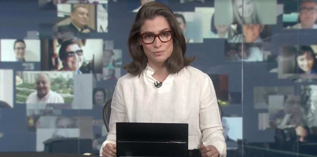 Renata Vasconcellos fez apelo ao vivo no Jornal Nacional ao falar do número alto de mortes causados pelo Coronavírus (Foto: Reprodução)