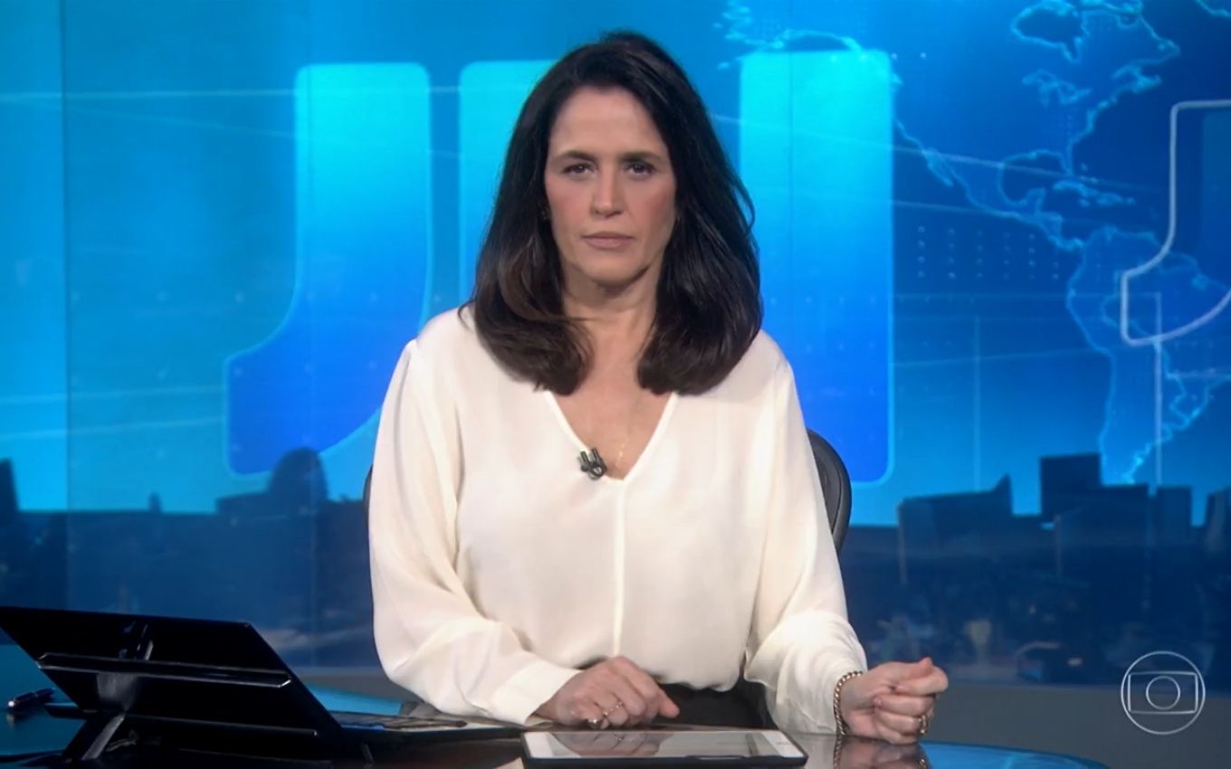 Ana Luíza Guimarães no Jornal Nacional (Foto: Reprodução)