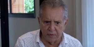 Carlos Alberto revelou que enfrentou uma depressão (Foto: Reprodução / YouTube)