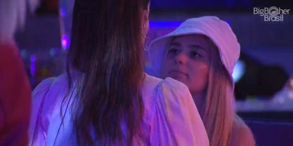 Juliette e Viih Tube discutiram sobre relacionamento das duas no BBB21 (Foto: Reprodução)