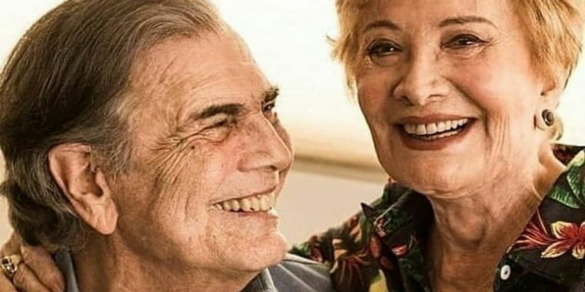 Tarcísio Meira e Glória Menezes foram desligados da Globo. Ator recebe mensagens de ódio ao posar junto a mulher e reage (Foto: reprodução)