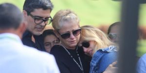 Xuxa perdeu a mãe, dona Alda Meneghel, em 2018 (Foto: Reprodução / AgNews)