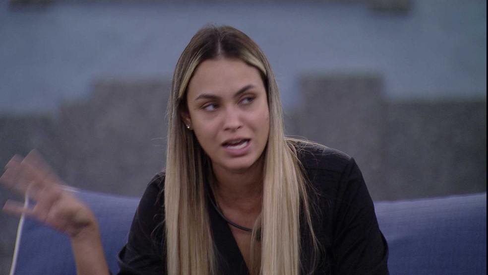 Sarah classifica atitude de Caio no BBB21: 'Fez de cachorrinho que vai atrás do outro' — (Foto: Globo)