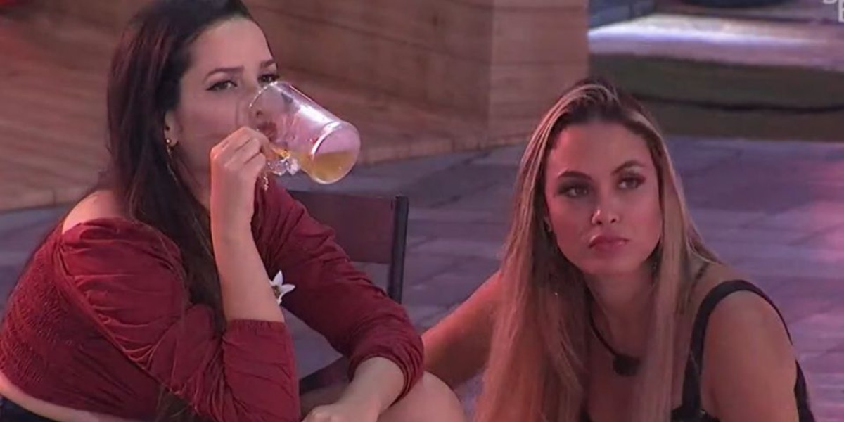 Sarah e Juliette passam de queridinhas a odiadas no BBB21 (Foto: Reprodução)