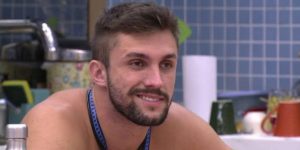 BBB21: Arthur planeja encontro com Carla Dia (Foto: Reprodução)