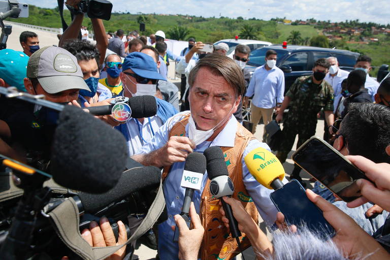 Presidente Bolsonaro se exalta