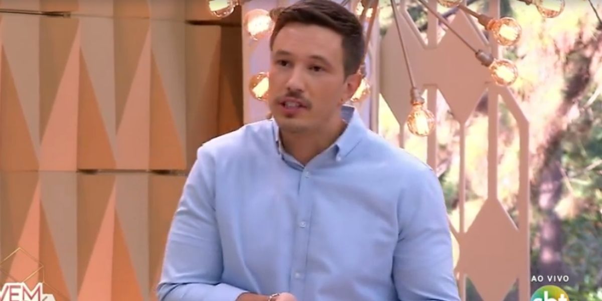 Gabriel Cartolano durante "Vem Pra Cá", do SBT, desta quarta-feira, 28 (Reprodução) 