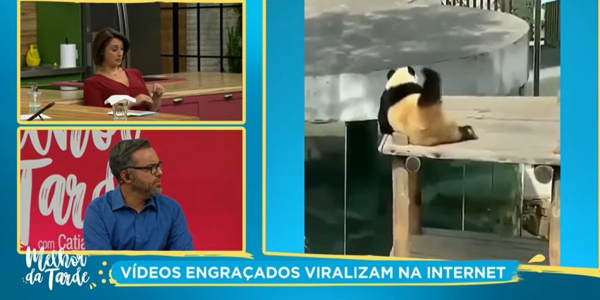 Catia Fonseca coçando as costas e imitando o marido no Melhor da Tarde (Foto: Reprodução)