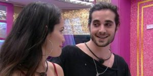 BBB21: Juliette e Fiuk esquentam clima de romance (Foto: Reprodução)