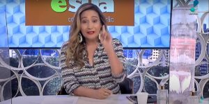 Sonia Abrão foi interrompida para notícia sobre Bolsonaro (Foto: Reprodução / RedeTV!)