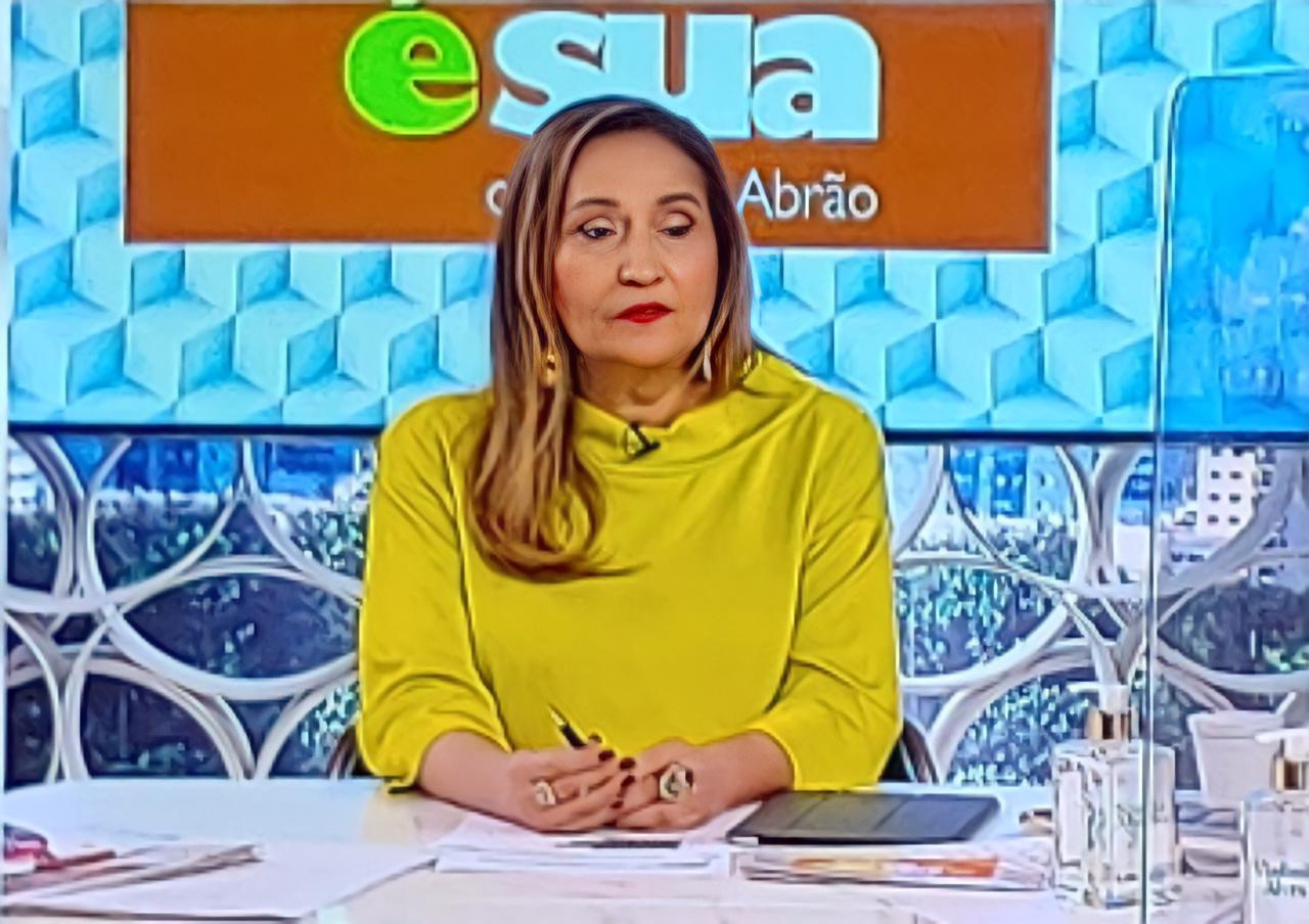 Sonia Abrão no "A Tarde é Sua" (Foto: Divulgação/RedeTV!)