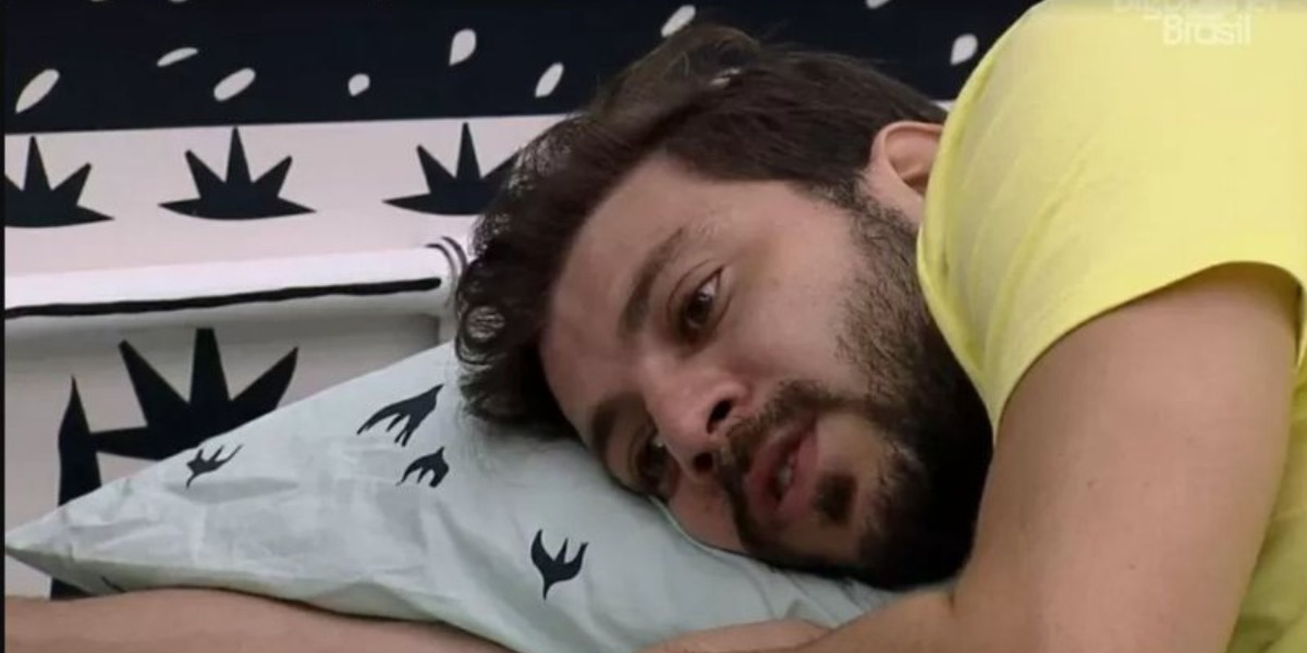 Caio arranca pedaço das partes íntimas no BBB21 (Foto: Reprodução)