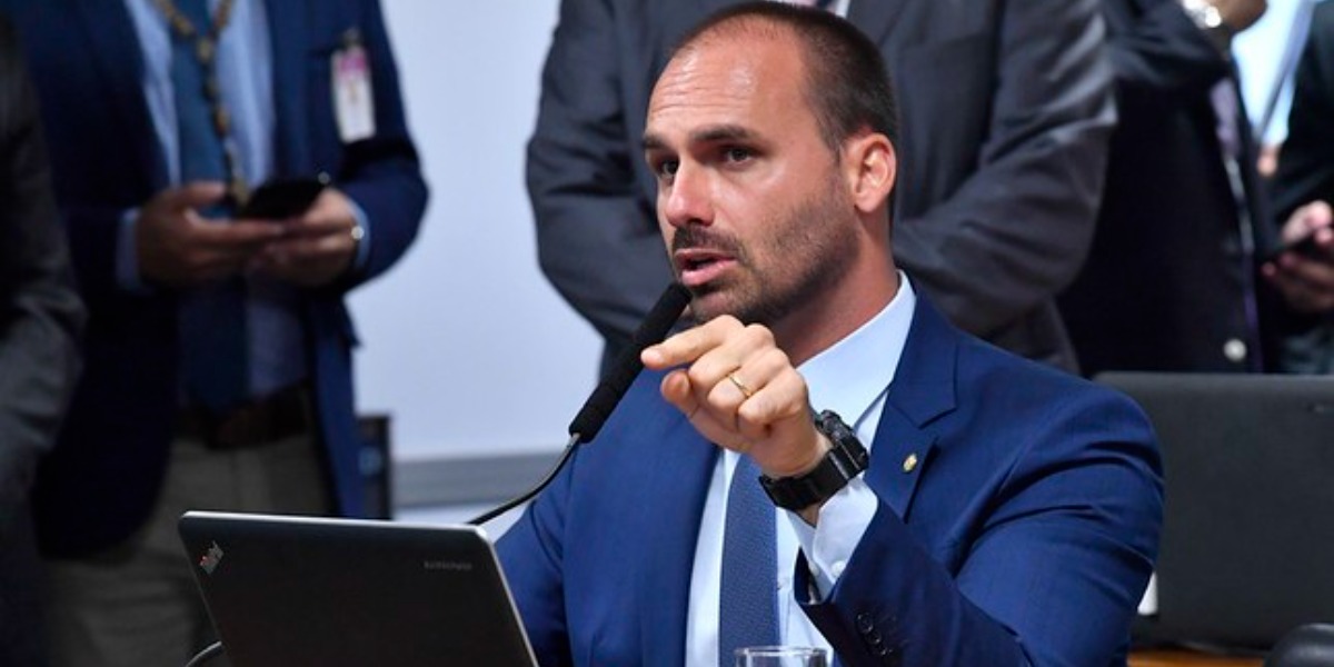 Eduardo Bolsonaro chama mulheres de portadoras de vagina (Foto: Reprodução)