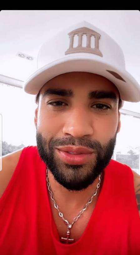 Gusttavo Lima se pronunciou após causar polêmica ao sair da live de Leonardo sem avisar (Foto: Reprodução)