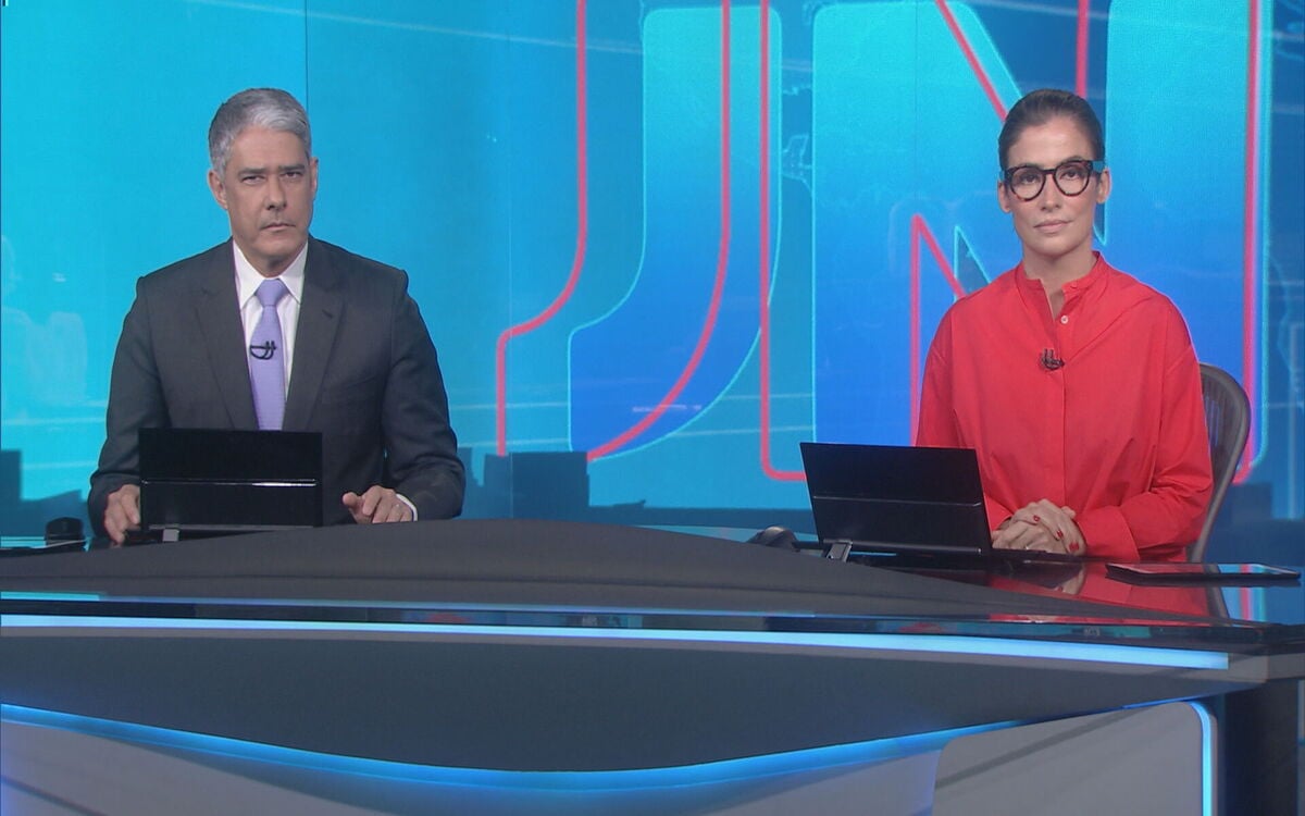 Renata Vasconcellos e William Bonner no Jornal Nacional (Foto: Divulgação)