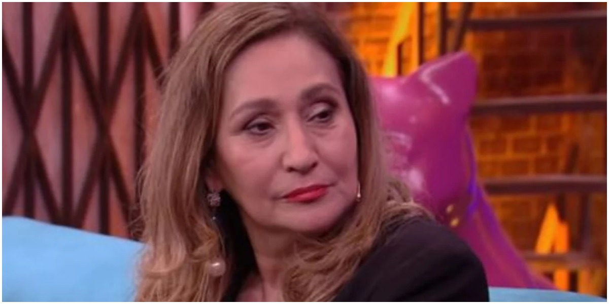 Sonia Abrão concedeu uma entrevista bomba para Sabrina Sato (Foto: Reprodução)