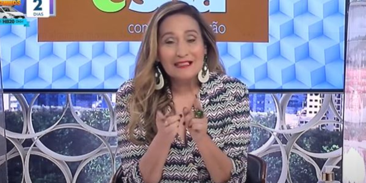 Sonia Abrão no "A Tarde é Sua" (Foto: Reprodução/RedeTV!)