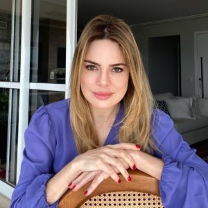 Rachel Sheherazade expôs foto de cadáveres em seu perfil no Instagram (Foto: Reprodução)