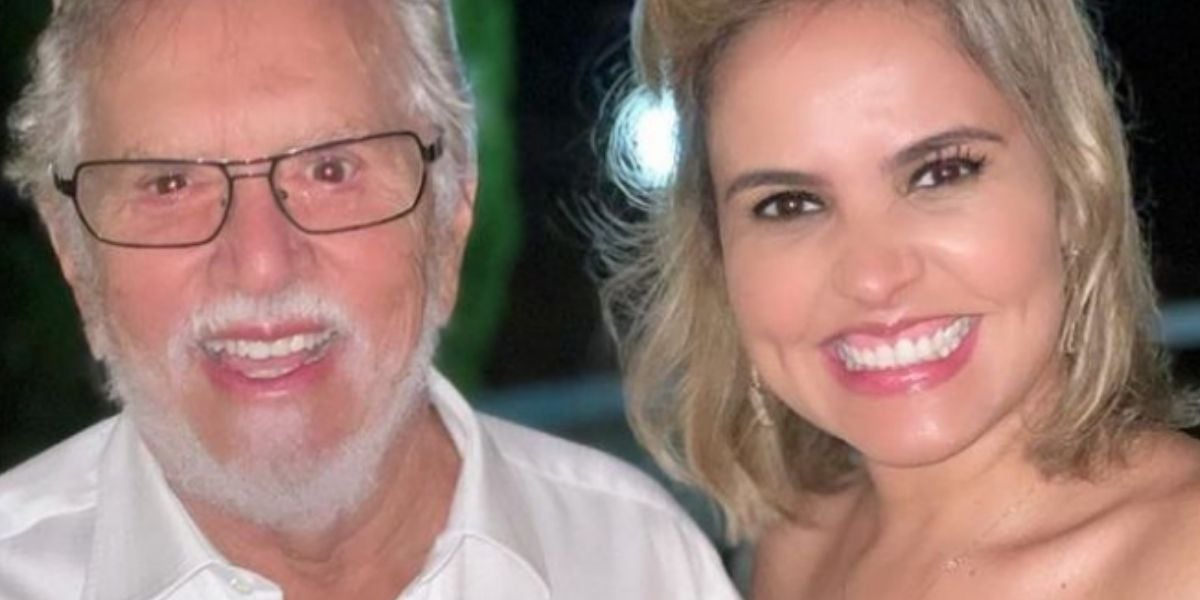 "Enganado por pessoa falsa", esposa de Carlos Alberto destrói em recado