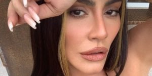 Imagem do post Cleo Pires arranca a roupa, coloca os peitos pra fora e dá sentada gostosa: “Um crime”